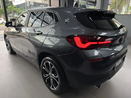 BMW-X2-2021