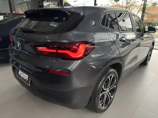BMW-X2-2021