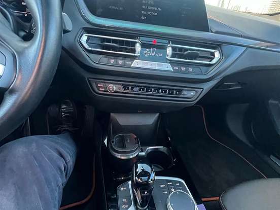BMW-118i-1.5 12V GASOLINA SPORT GP STEPTRONIC BMW-118i-2022