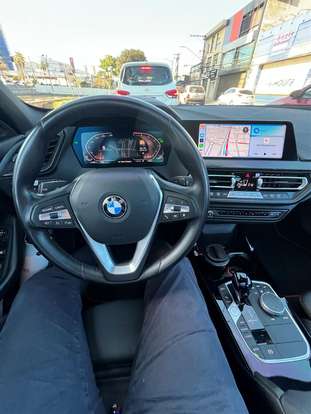 BMW-118i-2022