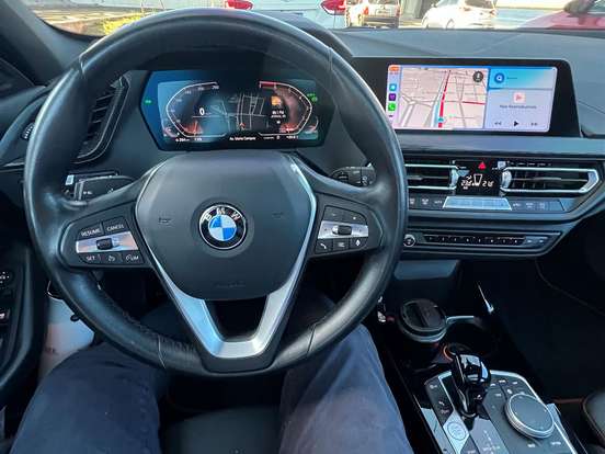 BMW-118i-1.5 12V GASOLINA SPORT GP STEPTRONIC BMW-118i-2022