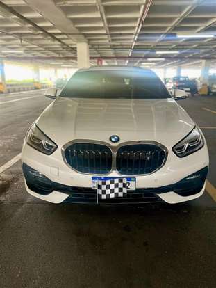 BMW-118i-2022