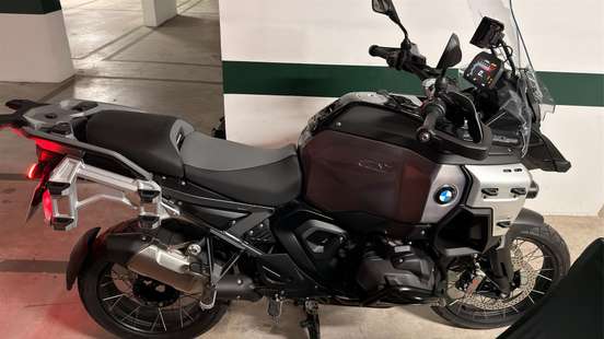 BMW-R 1300 GS ADVENTURE TRIPLE BLACK BMW-R 1300 GS ADVENTURE TRIPLE BLACK-2025