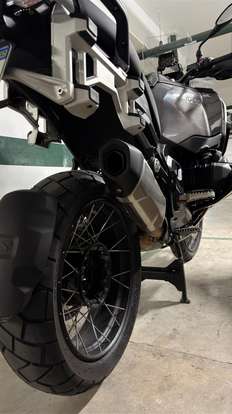 BMW-R 1300 GS ADVENTURE TRIPLE BLACK BMW-R 1300 GS ADVENTURE TRIPLE BLACK-2025