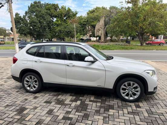 BMW-X1-2.0 16V GASOLINA SDRIVE18I 4P AUTOMÁTICO BMW-X1-2013