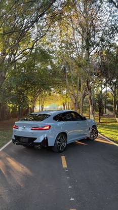 BMW-X4-2022