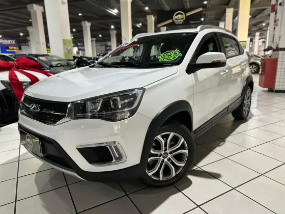CAOA CHERY TIGGO 2 1.5 MPFI 16V FLEX LOOK 4P AUTOMÁTICO CAOA CHERY TIGGO 2 1.5 MPFI 16V FLEX LOOK 4P AUTOMÁTICO