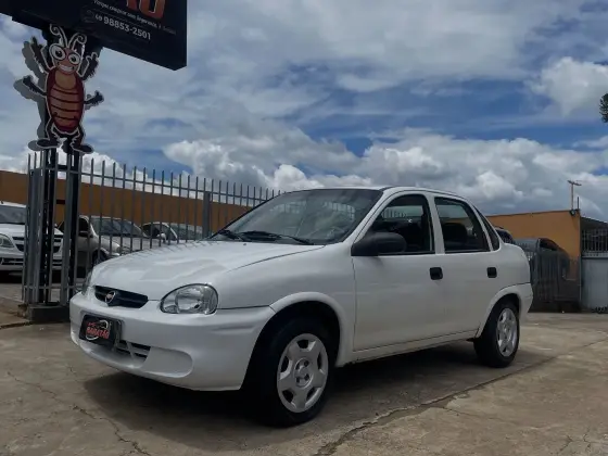 CHEVROLET CLASSIC 1.0 MPFI LIFE 8V ÁLCOOL 4P MANUAL CHEVROLET CLASSIC 1.0 MPFI LIFE 8V ÁLCOOL 4P MANUAL