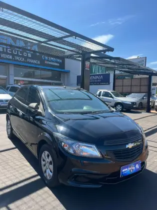 CHEVROLET ONIX 1.0 MPFI LT 8V FLEX 4P MANUAL CHEVROLET ONIX 1.0 MPFI LT 8V FLEX 4P MANUAL