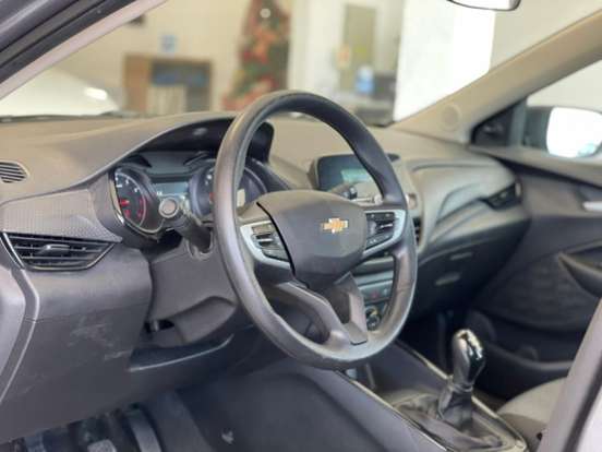 CHEVROLET-ONIX-2022