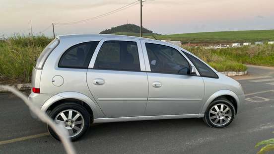 CHEVROLET-MERIVA-2010