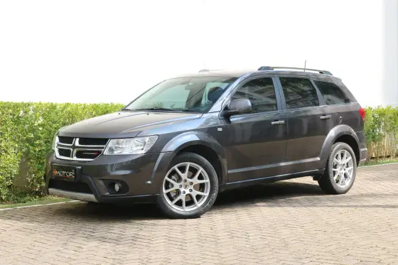 DODGE JOURNEY 3.6 RT V6 GASOLINA 4P AUTOMÁTICO DODGE JOURNEY 3.6 RT V6 GASOLINA 4P AUTOMÁTICO