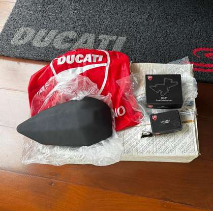 DUCATI-SUPERBIKE 1199 PANIGALE S SENNA-2014