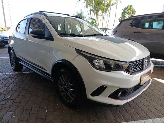 FIAT ARGO 1.8 E.TORQ FLEX TREKKING AT6