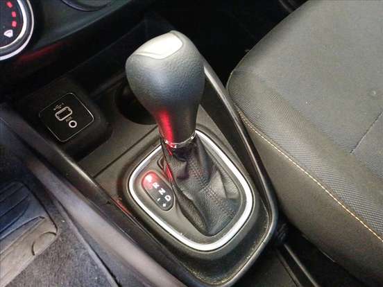 FIAT-ARGO-1.8 E.TORQ FLEX TREKKING AT6 FIAT-ARGO-2019