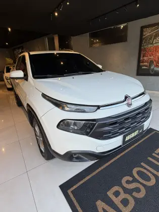 FIAT TORO 1.8 16V EVO FLEX FREEDOM AT6 FIAT TORO 1.8 16V EVO FLEX FREEDOM AT6