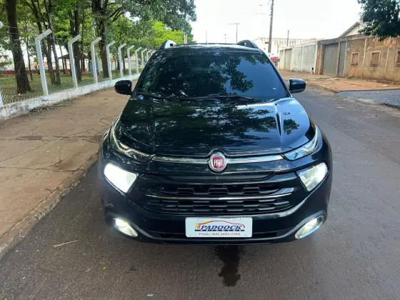 FIAT TORO 1.8 16V EVO FLEX FREEDOM AT6 FIAT TORO 1.8 16V EVO FLEX FREEDOM AT6