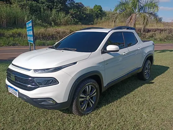 FIAT TORO 2.0 16V TURBO DIESEL FREEDOM 4WD AT9 FIAT TORO 2.0 16V TURBO DIESEL FREEDOM 4WD AT9