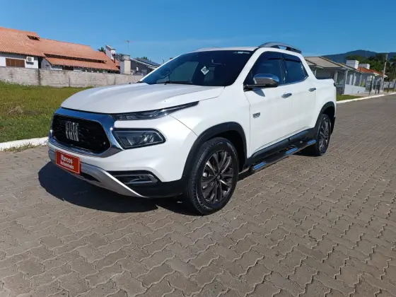 FIAT TORO 2.0 16V TURBO DIESEL RANCH 4WD AT9