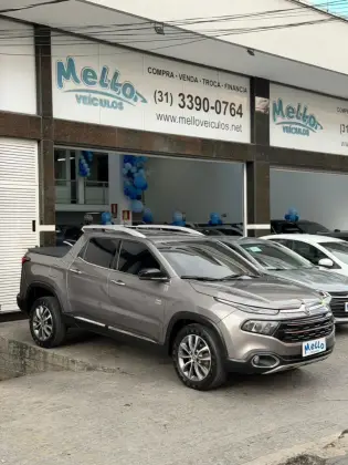 FIAT TORO 2.0 16V TURBO DIESEL VOLCANO 4WD AT9 FIAT TORO 2.0 16V TURBO DIESEL VOLCANO 4WD AT9