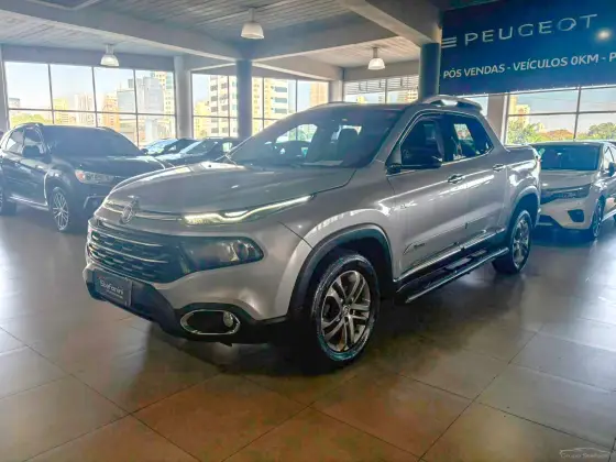 FIAT TORO 2.4 16V MULTIAIR FLEX VOLCANO AT9 FIAT TORO 2.4 16V MULTIAIR FLEX VOLCANO AT9