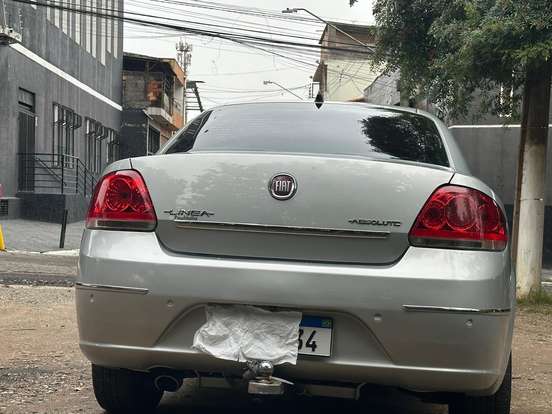 FIAT-LINEA-1.8 ABSOLUTE 16V FLEX 4P AUTOMATIZADO FIAT-LINEA-2011