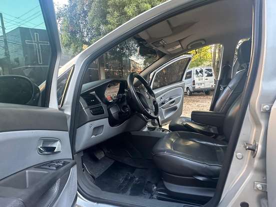 FIAT-LINEA-1.8 ABSOLUTE 16V FLEX 4P AUTOMATIZADO FIAT-LINEA-2011