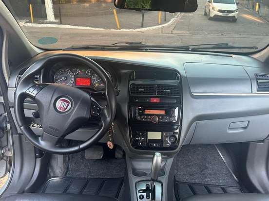 FIAT-LINEA-1.8 ABSOLUTE 16V FLEX 4P AUTOMATIZADO FIAT-LINEA-2011