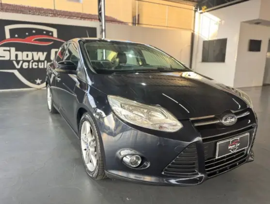 FORD FOCUS 1.6 S SEDAN 16V FLEX 4P POWERSHIFT FORD FOCUS 1.6 S SEDAN 16V FLEX 4P POWERSHIFT