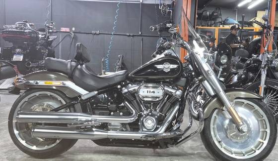 HARLEY-DAVIDSON SOFTAIL FAT BOY 114 