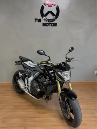 HONDA CB 1000R 