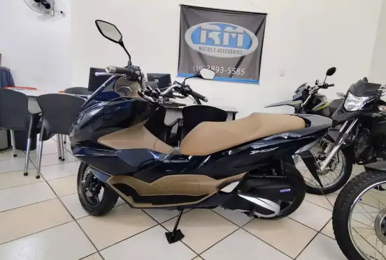 HONDA-PCX 160 DLX-2025