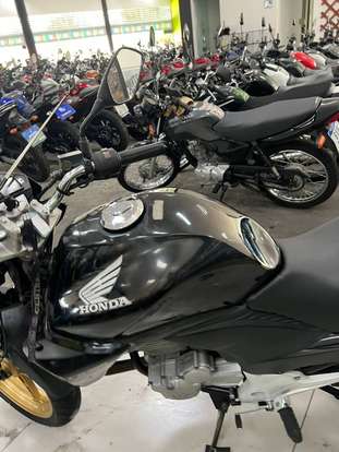 HONDA-CB 300R-2015