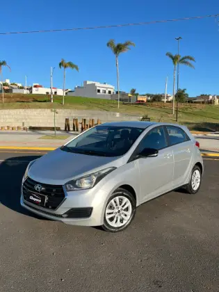 HYUNDAI HB20 1.0 COMFORT PLUS 12V FLEX 4P MANUAL HYUNDAI HB20 1.0 COMFORT PLUS 12V FLEX 4P MANUAL
