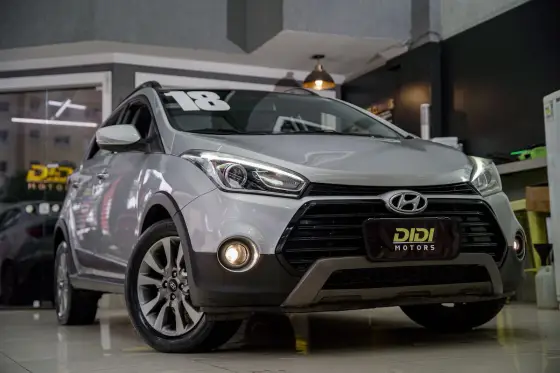 HYUNDAI HB20X 1.6 16V PREMIUM FLEX 4P AUTOMÁTICO HYUNDAI HB20X 1.6 16V PREMIUM FLEX 4P AUTOMÁTICO