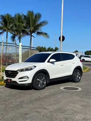 HYUNDAI TUCSON 1.6 16V T-GDI GASOLINA GLS ECOSHIFT HYUNDAI TUCSON 1.6 16V T-GDI GASOLINA GLS ECOSHIFT