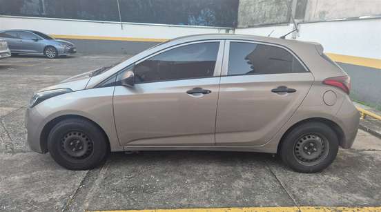 HYUNDAI-HB20-2018