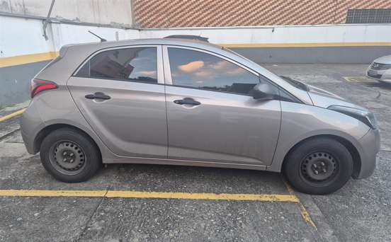 HYUNDAI-HB20-2018