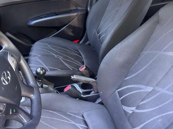 HYUNDAI-HB20S-1.0 COMFORT STYLE 12V FLEX 4P MANUAL HYUNDAI-HB20S-2013
