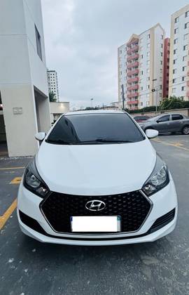 HYUNDAI HB20S 1.6 COMFORT PLUS 16V FLEX 4P AUTOMÁTICO