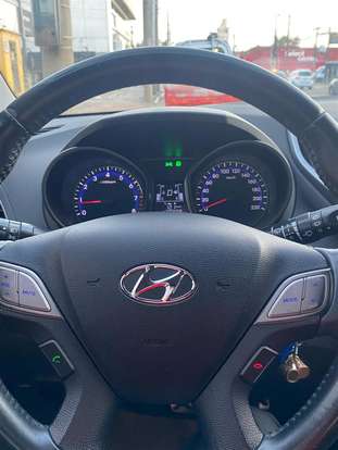 HYUNDAI-HB20X-2013