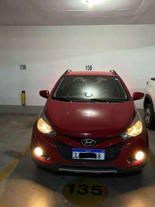 HYUNDAI-HB20X-2013