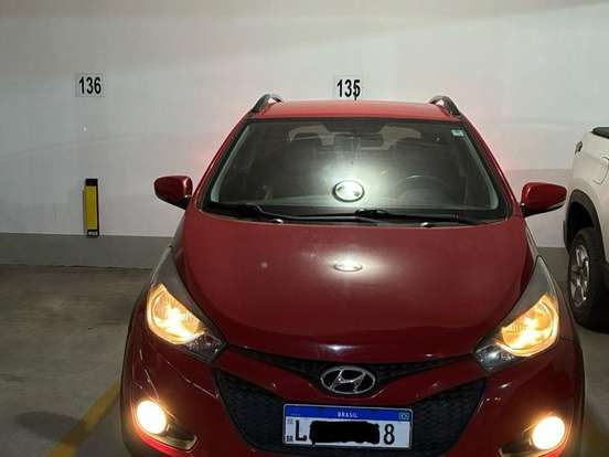 HYUNDAI-HB20X-1.6 16V PREMIUM FLEX 4P AUTOMÁTICO HYUNDAI-HB20X-2013