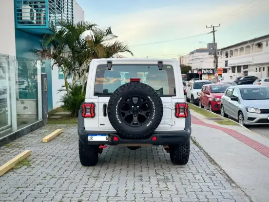 JEEP-WRANGLER-2022