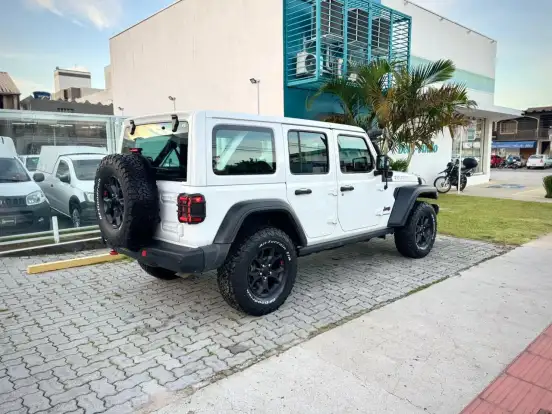 JEEP-WRANGLER-2022