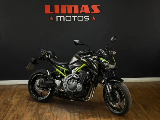 KAWASAKI Z900 KAWASAKI Z900