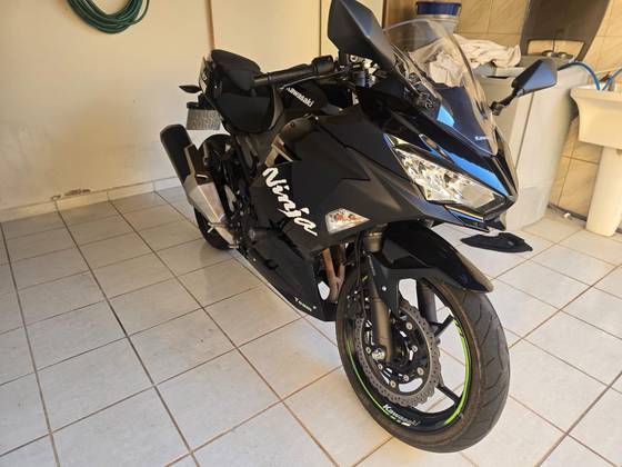 KAWASAKI NINJA 400 
