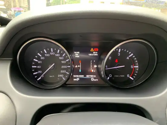 LAND ROVER-DISCOVERY SPORT-2.0 16V TD4 TURBO DIESEL SE 4P AUTOMÁTICO LAND ROVER-DISCOVERY SPORT-2015