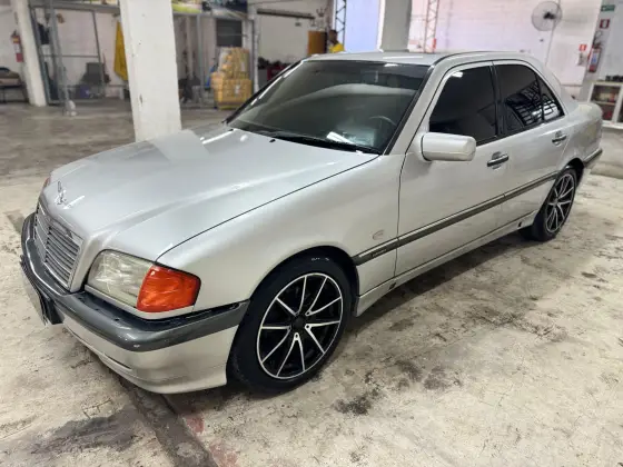 MERCEDES-BENZ C 280 2.8 ELEGANCE V6 GASOLINA 4P AUTOMÁTICO MERCEDES-BENZ C 280 2.8 ELEGANCE V6 GASOLINA 4P AUTOMÁTICO