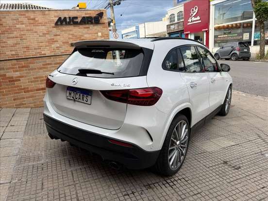 MERCEDES-BENZ-GLA 35 AMG-2.0 MHEV 4MATIC SPEEDSHIFT MERCEDES-BENZ-GLA 35 AMG-2024